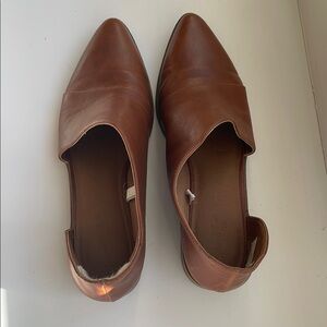 Universal Thread Women's Brown Leather Like Shoes